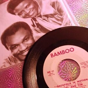 Mel And Tim‎– Backfield In Motion (7")